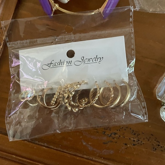 Gold jewelry - Picture 2 of 9